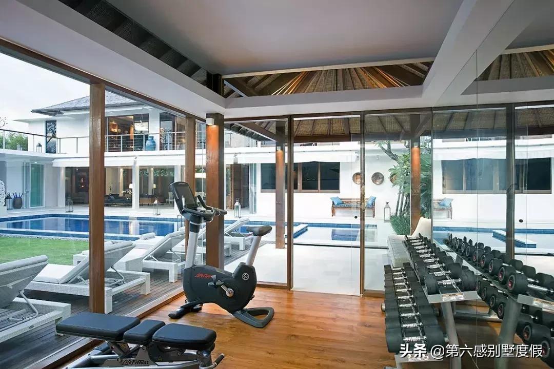 小s徐熙娣最新广告,小s徐熙娣走秀头发遮脸