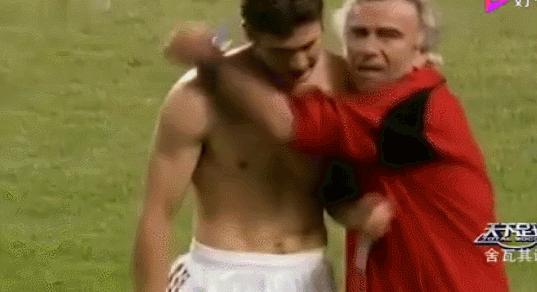 足坛各大巨星退役瞬间,足坛十大老将排名