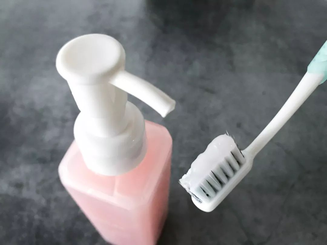 李佳琦巴氏刷牙,李佳琦口嚼式牙膏