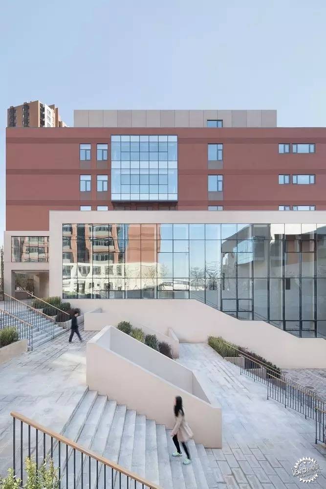 中国十大建筑最美大学,中国最美的十个学校环境