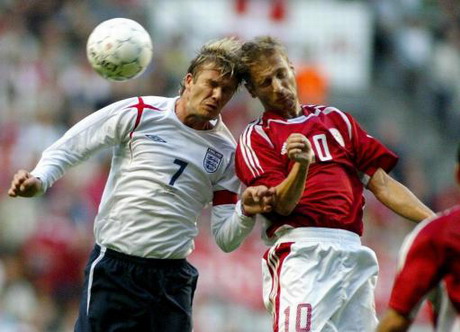 贝克汉姆巅峰时期是曼联还是皇马,贝克汉姆算是顶级中场么