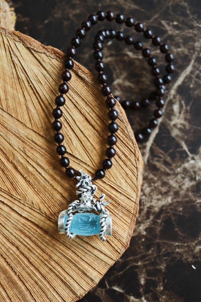 海蓝宝属水的佩戴好吗,海蓝宝的五行属性是什么呢