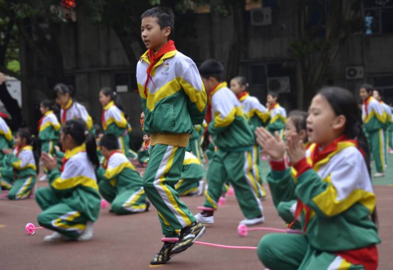 家长开放日家校携手共促成长,家校共育为孩子成长撑起一片蓝天