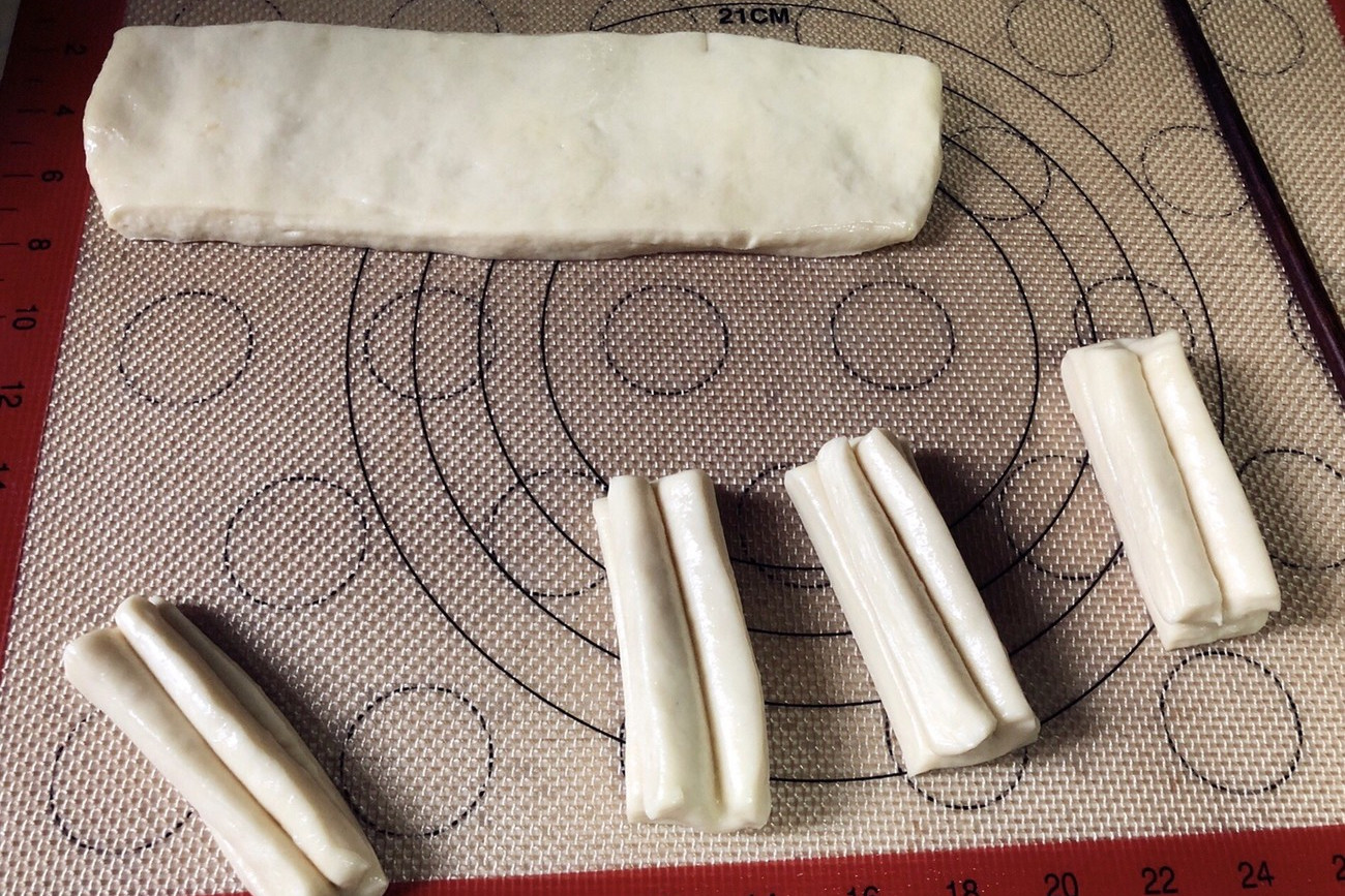 如何炸油条又脆又蓬松配方,家庭版炸油条怎样做才好吃窍门