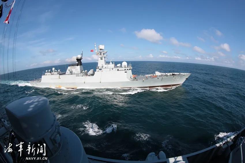 美舰过台海细节,官方谈美舰通过台海