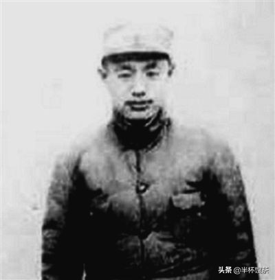 「说谍」突破伪满的‘钢铁国防线’的*共中**情报战线领导人钟子云