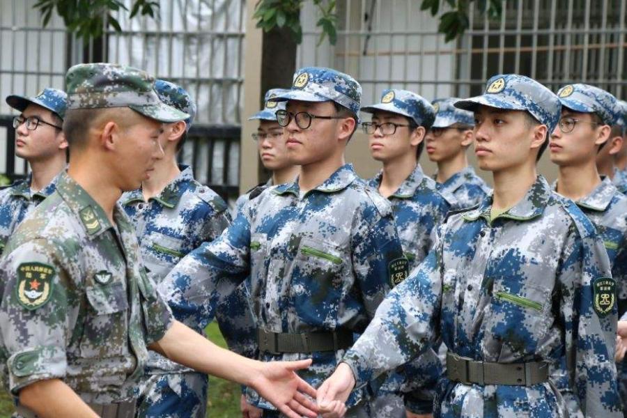 765分学霸军训中暑死是哪里的,中考765分学霸在军训时中暑死