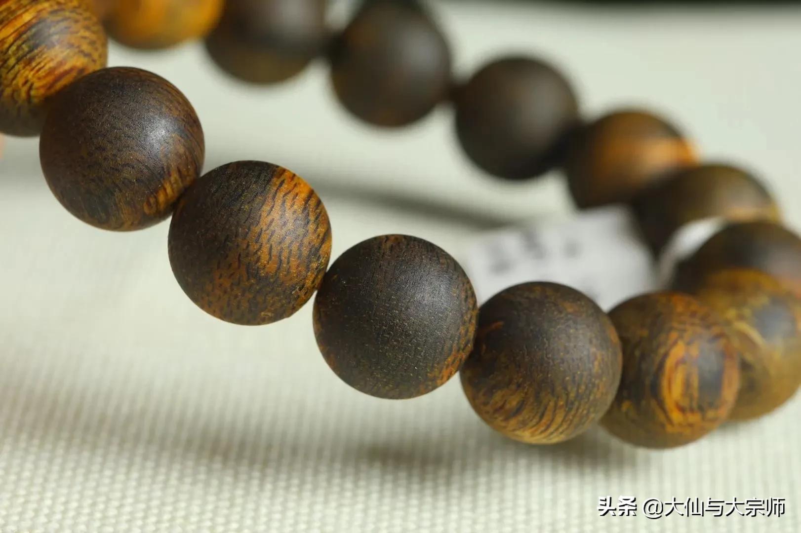 什么木头做手串又好又香,用哪种木头做手串最好