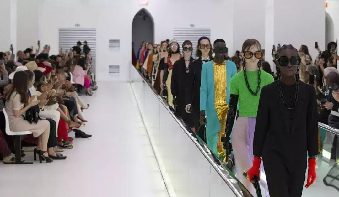 月薪不过万买包包,海淘奢侈品怎么退税