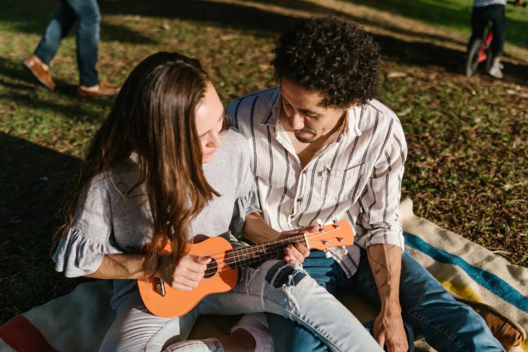 我给李海洋的爱情当电灯泡的那几年……