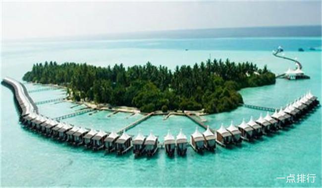 马尔代夫十大最著名的岛屿，太阳岛有上百万年的历史，岛上四季如春，鸟语花香，是马尔代夫最大的休闲度假村