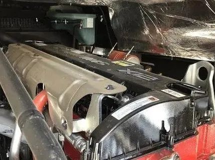 18款解放jh6500马力牵引车怎么样,解放j7对比欧曼est汕德卡旗舰高栏