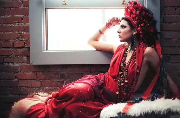 时装摄影欣赏及点评,服饰的力量