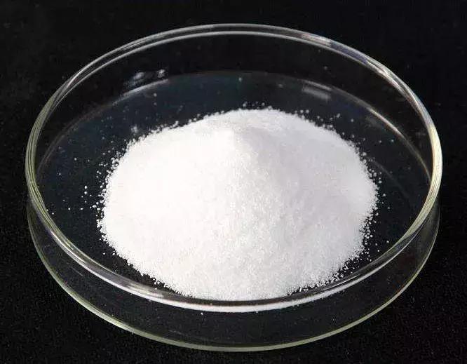 护肤品成套好还是混搭好,护肤品用成套的好还是搭配好