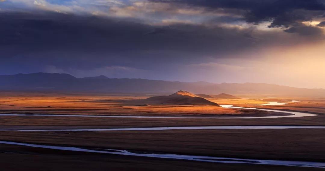 国内最适合一个人旅行的20个地方,一个人自驾旅行累了想回家