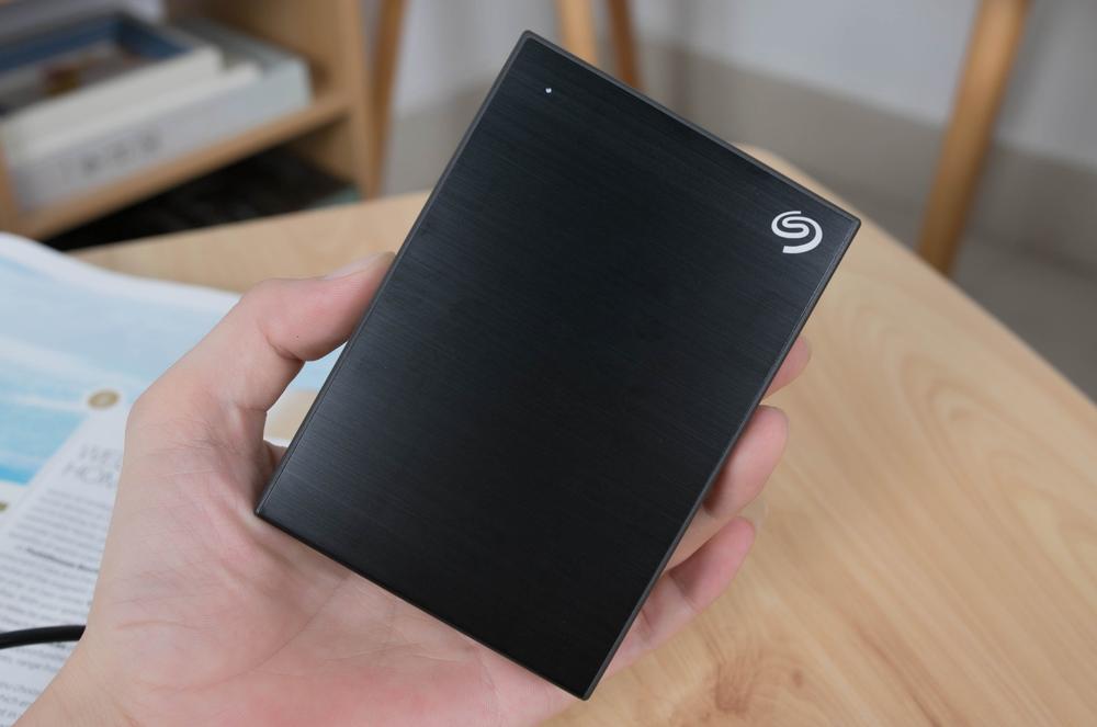 向“神坑”网盘说一声goodbye:4T移动硬盘白菜了:值得收割不?