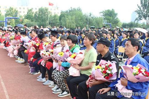 后浪奔涌作文开头,后浪奔涌演讲稿