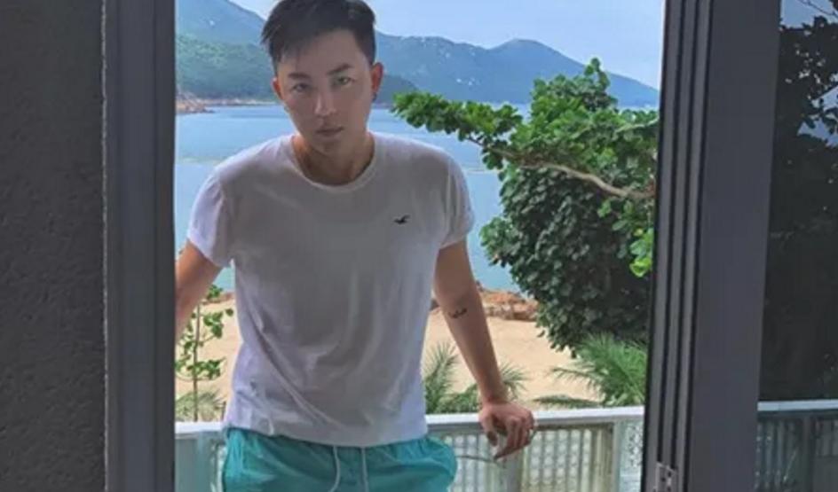 不走寻常路女子翻护栏,不走寻常路西安女子