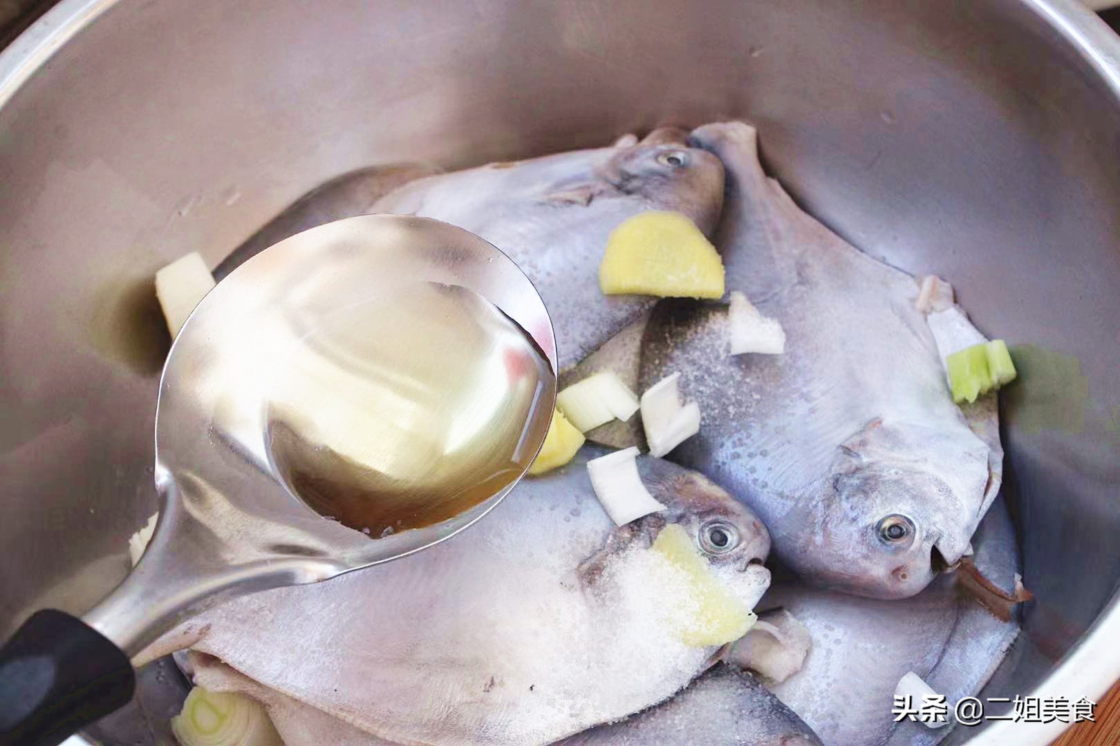 不管炖什么鱼都不要放这二种调料,清炖鱼不能放什么鱼