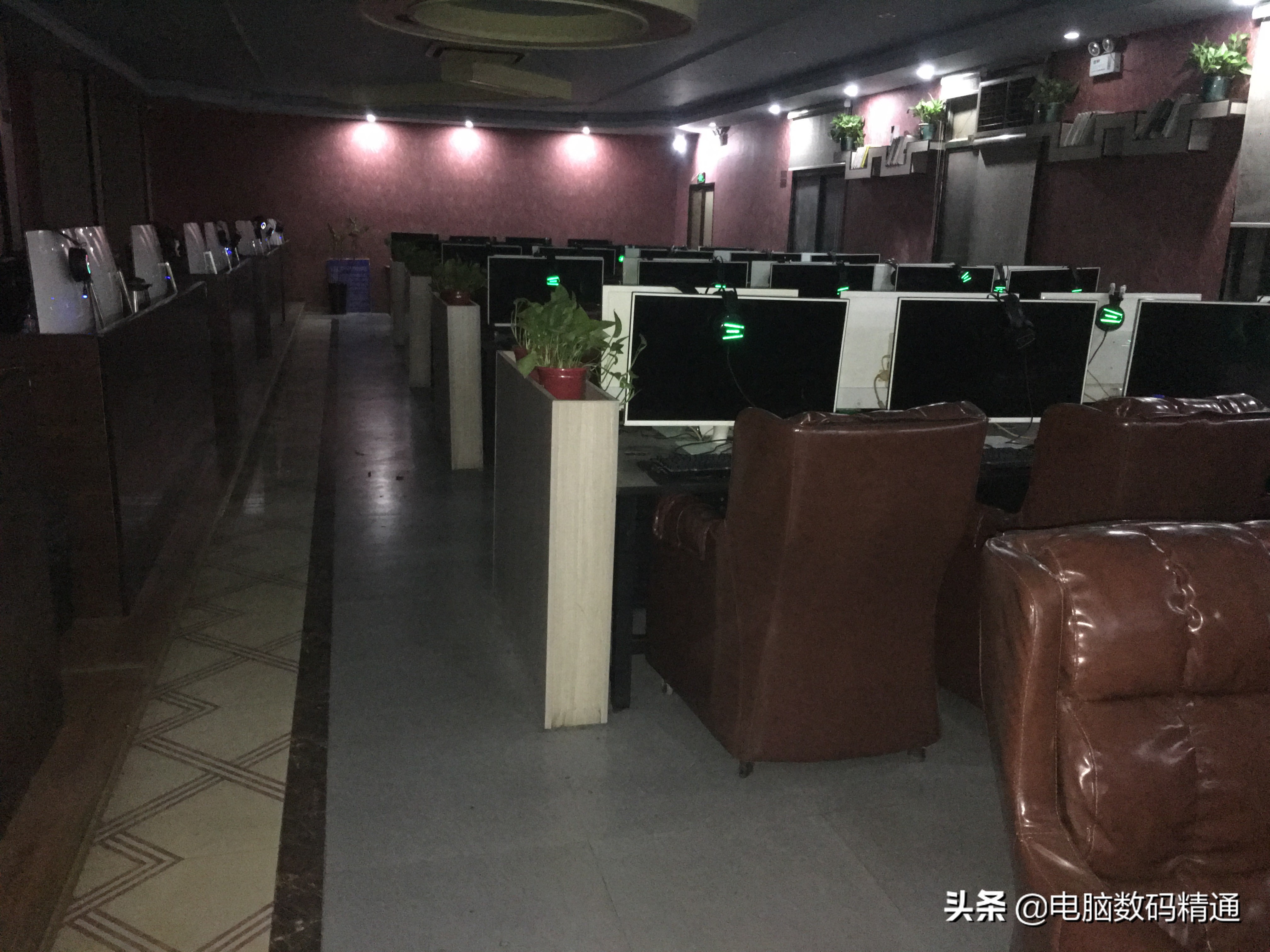 网咖每天人都很多吗,网咖上网人少