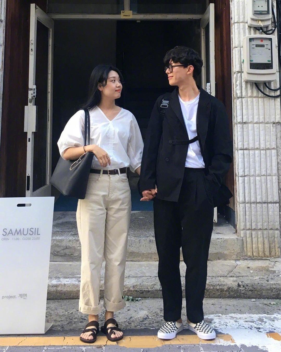 情侣初秋穿搭高级感,非常有气质的夏季情侣穿搭