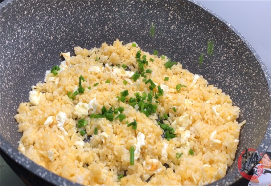 黄金蛋炒饭正确做法,黄金蛋炒饭最正宗做法