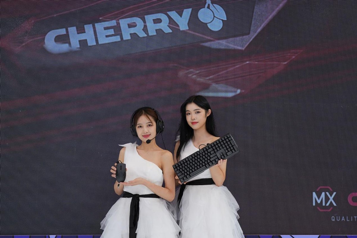 CJ现场直击SG小姐姐都赞不绝口的CherryMX游戏外设
