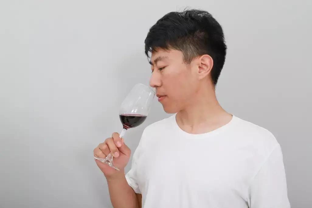 三瓶酒下肚,每日红酒测评推荐