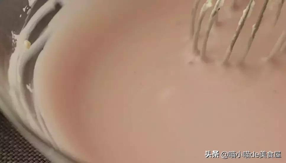 它火遍韩国私房圈，红宝石奶油芝士蛋糕，咬一口得多少钱？