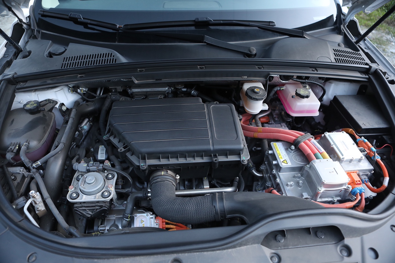 新技术新体验比亚迪宋plusdmi,新款比亚迪dmi驾驶体验