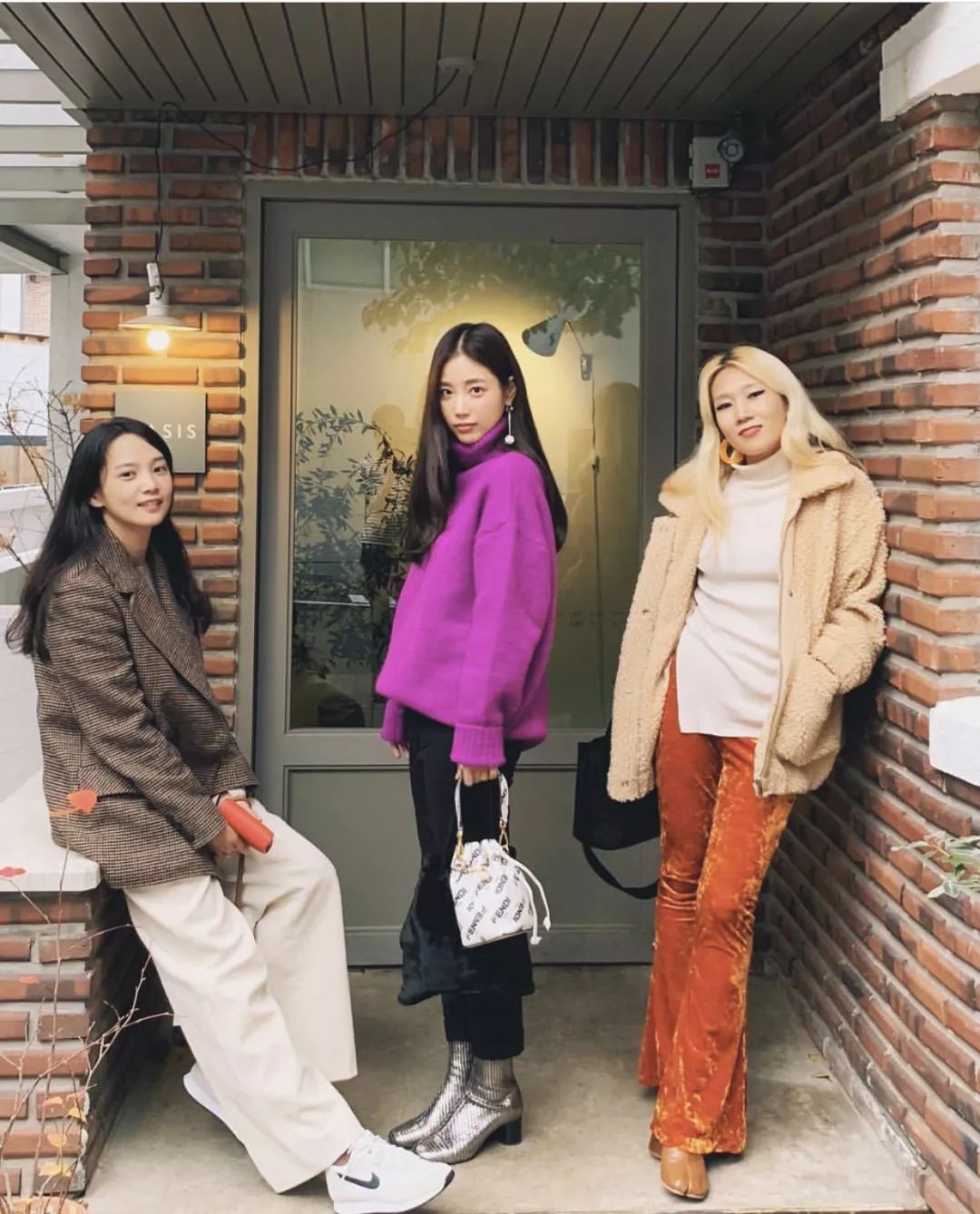 欧美时尚博主穿搭示范冬,韩系慵懒风冬季穿搭博主