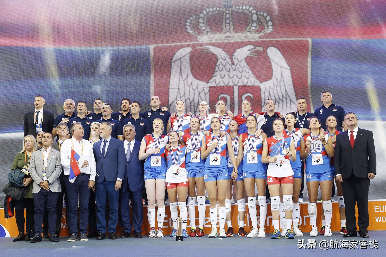 塞尔维亚女排，2017阿塞拜疆行动8：3:1胜荷兰女排，我们是冠军