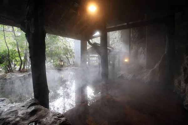 把副业干成主业,去日本体验温泉