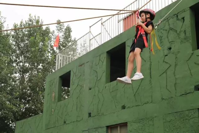 穿越军童铁旅-做一个手心向下的人，双赢思维去面对未来