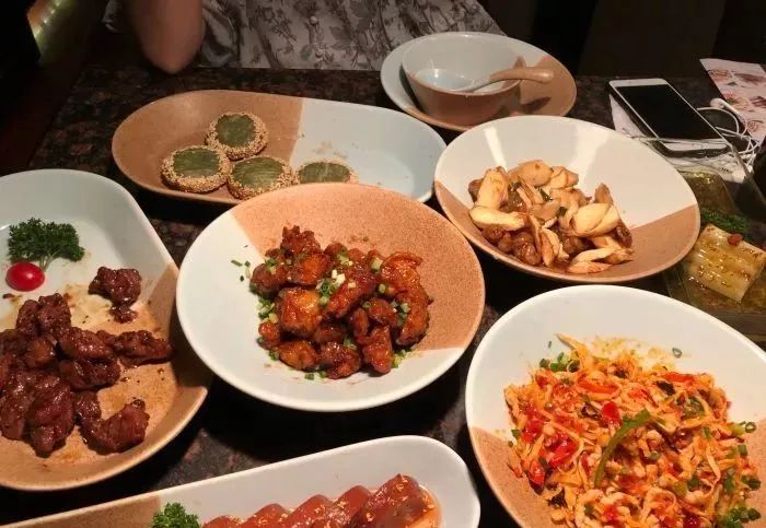 南宁偏僻巷子美食,南宁巷子里的湘菜