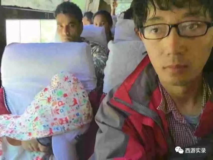 她向外国警察投诉我，自驾环球被迫离开尼泊尔，紧接着就地震