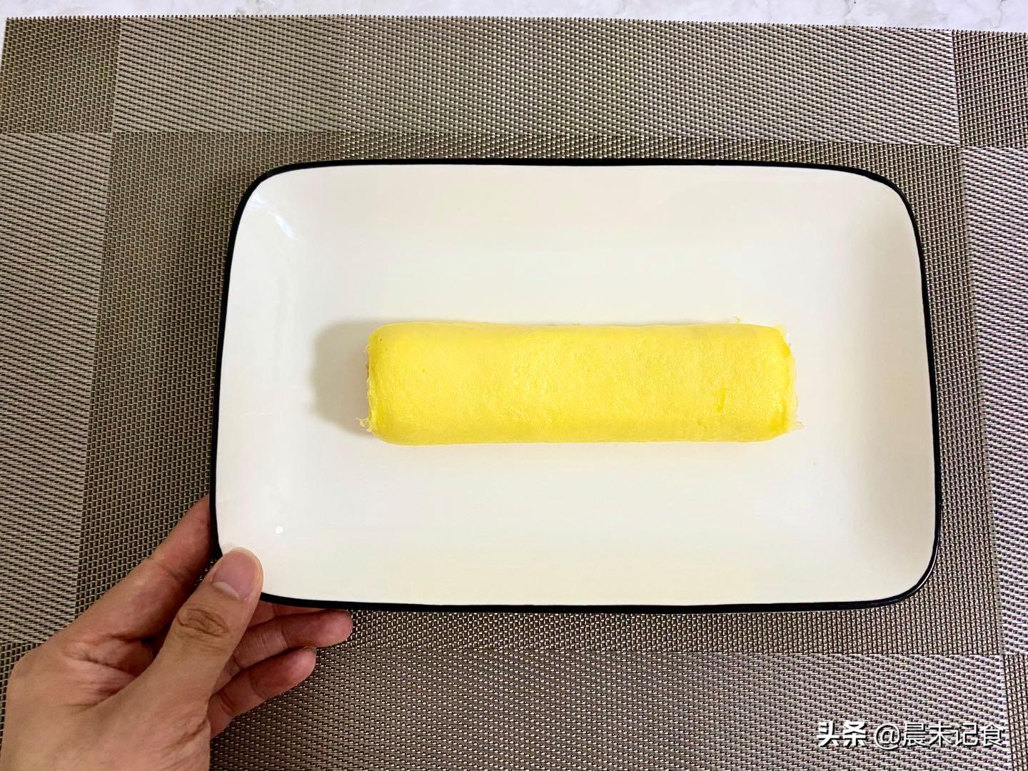 厚蛋烧容易发老和开裂?教你掌握3个小技巧,方正好吃不开裂