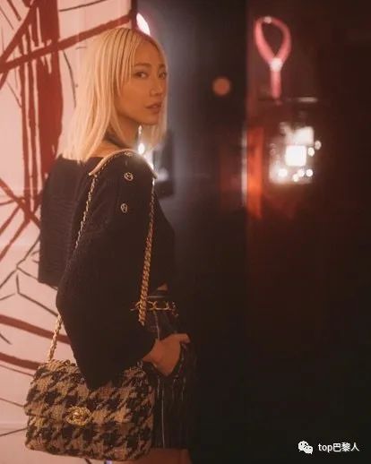 为什么香奈儿的包比lv贵,香奈儿包为什么比lv贵那么多