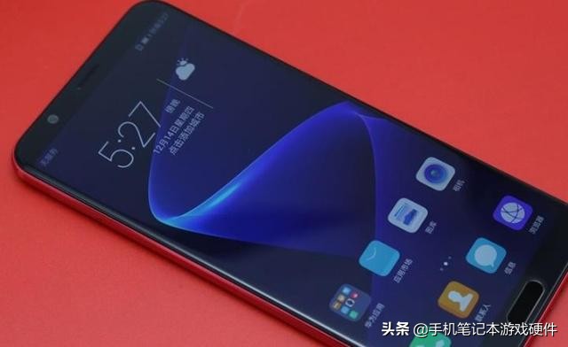 这2款才是2019值得入手机型,这三款公认的高配低价新机