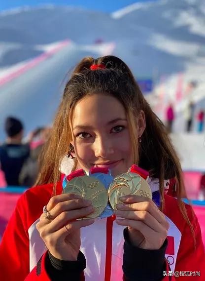 16岁华裔女孩滑冰夺冠,16岁少女放弃美籍想加入中国籍