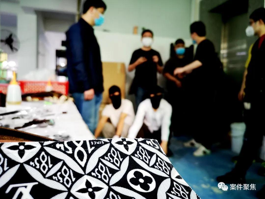 上海假冒lv内鬼案,全国首例假冒lv等箱包案件