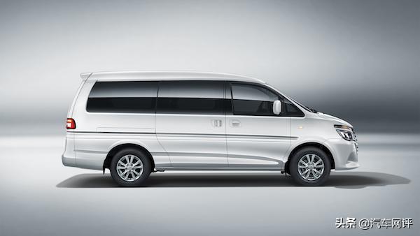 5.99万的菱智m5,国六版菱智m5拥有新一代商务外观