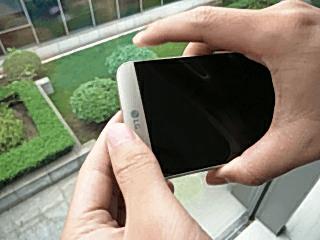 沦落到卖车卖楼,沦落到卖手机的地步