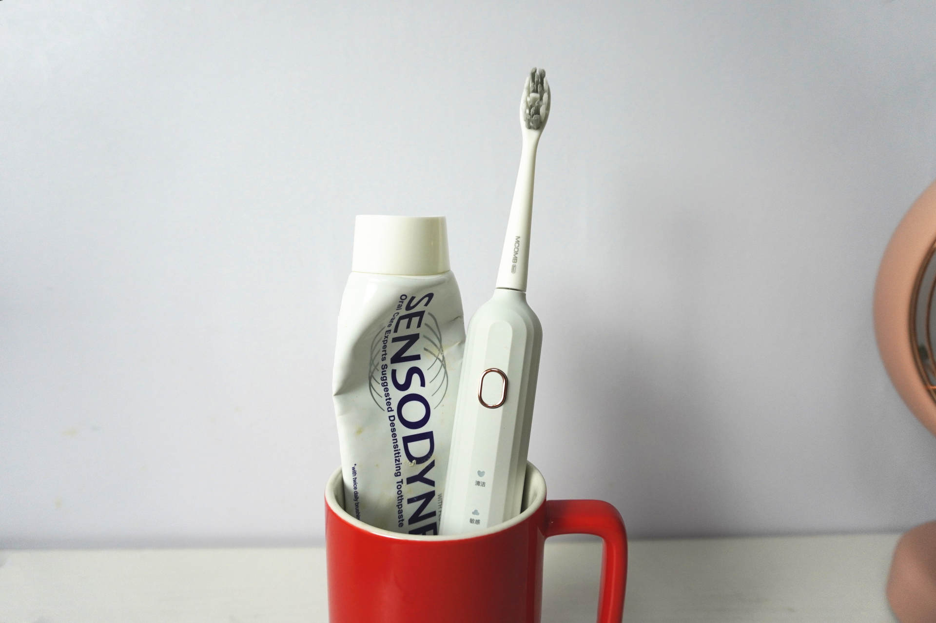 自带巴氏刷牙法的电动牙刷,自带清洁电动牙刷