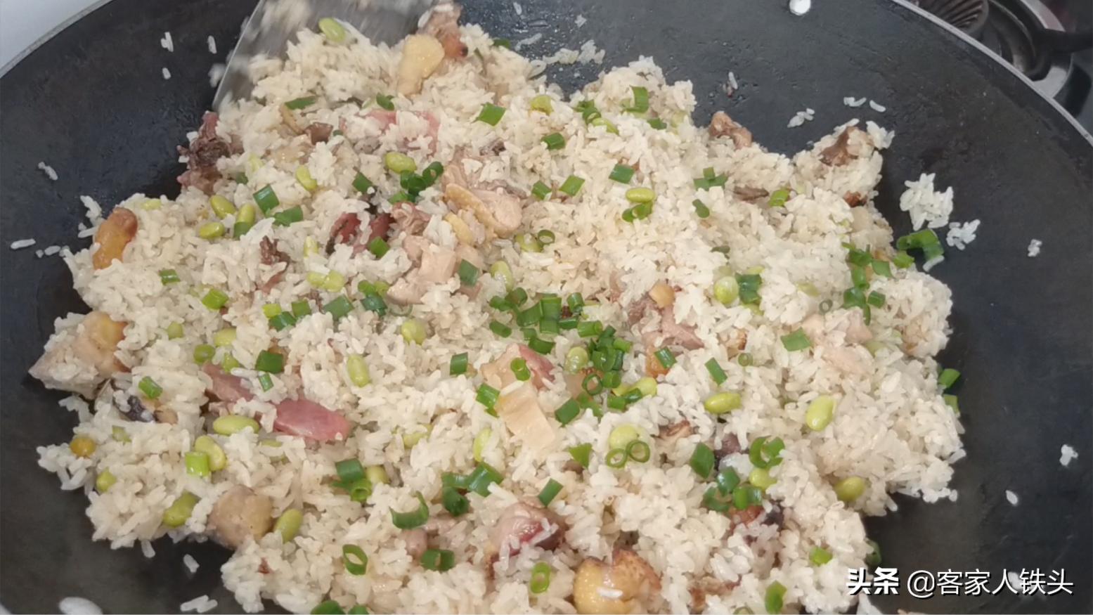 客家焖鸡饭放什么好吃,客家鸡煲饭家常做法