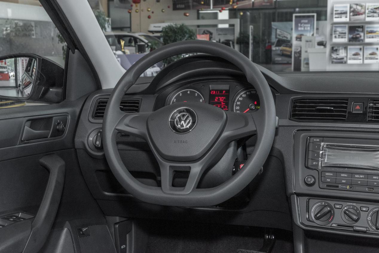 驾校的桑塔纳是哪款,桑塔纳真的皮实耐用吗