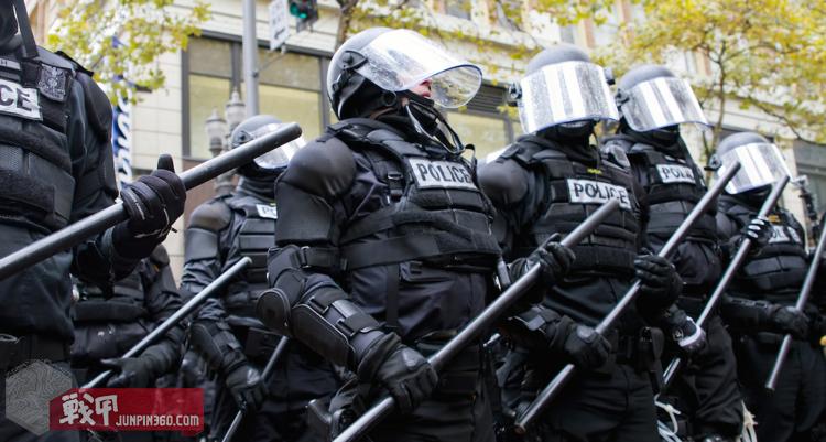 战甲讲堂:棍中不二——全面认识伸缩棍