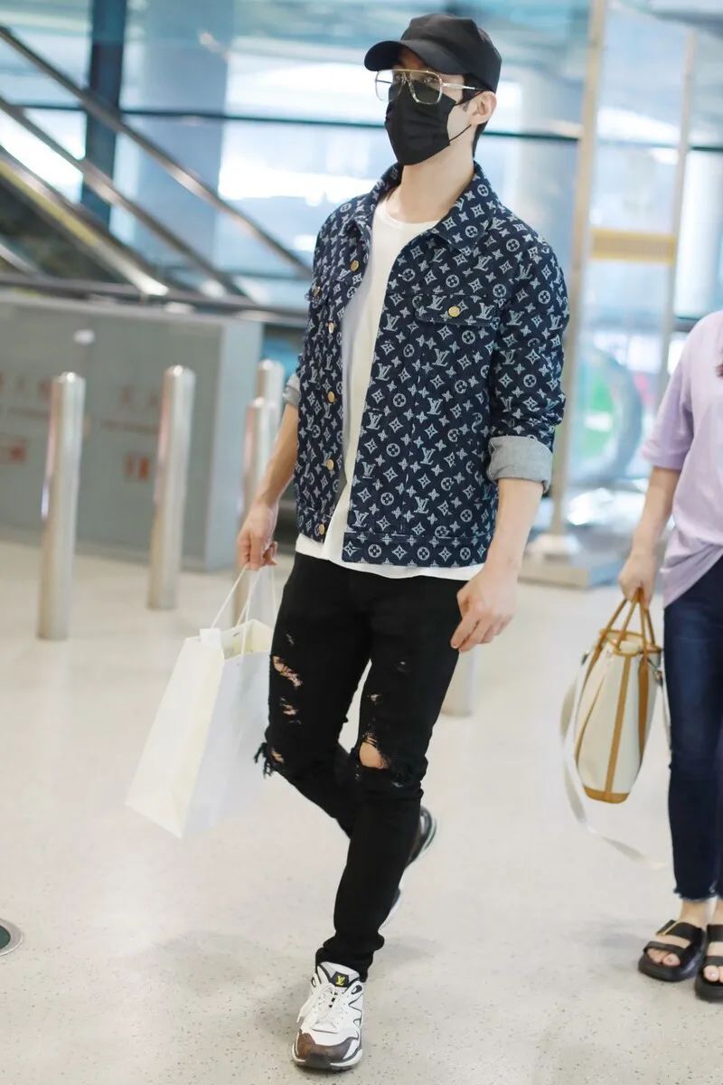 李治廷发型怎么弄,李治廷穿牛仔裤