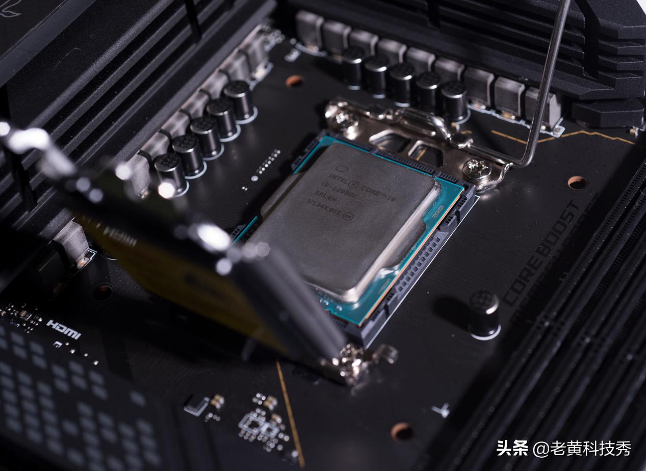 英特尔第三代10nm提升多少,英特尔酷睿2最高处理器