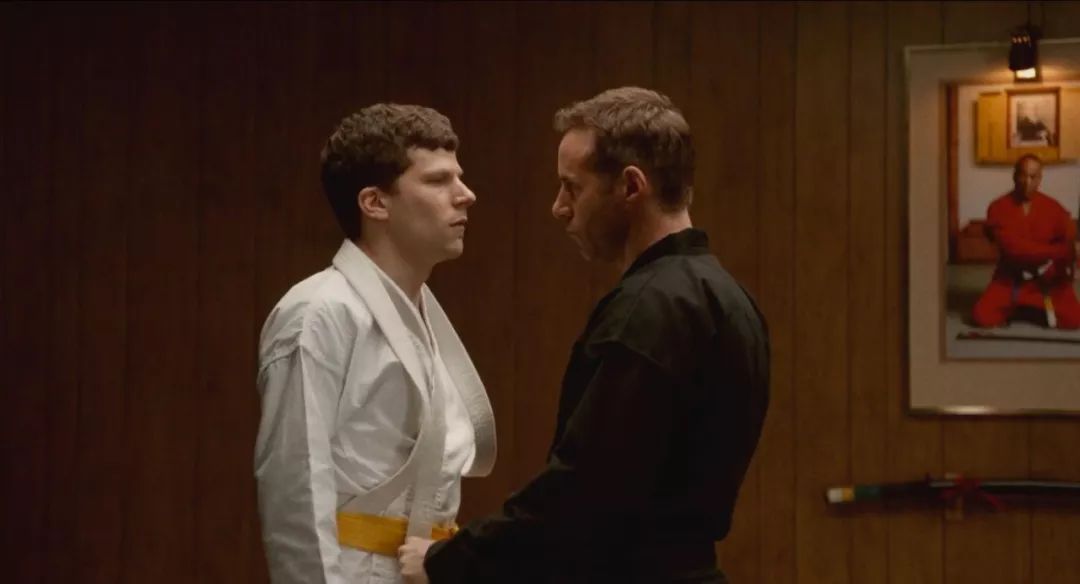 年度最黑喜剧，邪门到猜不出套路